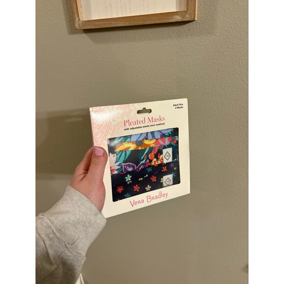 New in the package set of two Vera Bradley masks - Picture 1 of 1